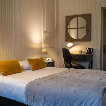 Hotel Val De Loire-2