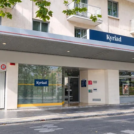 Kyriad Hotel Tours Centre-3